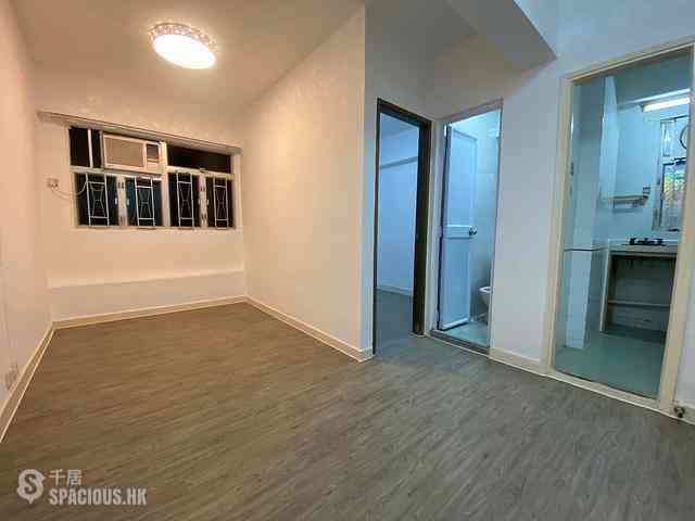 Chai Wan - Yen Lok Building Block B 10