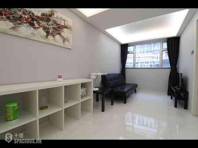 Wan Chai - Fu Yuen 02