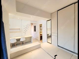 Tai Kok Tsui - Harbour Green Tower 5 02