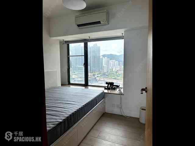 Tai Kok Tsui - Hampton Place 02