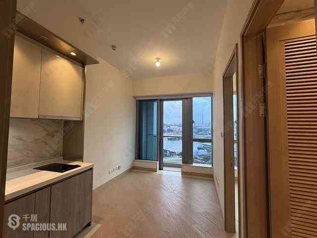 Cheung Sha Wan - Grand Victoria Phase 1 Grand Victoria I Tower 3B 01
