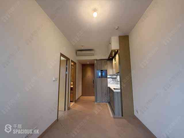 Cheung Sha Wan - Grand Victoria Phase 1 Grand Victoria I Tower 3B 04