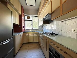 Pok Fu Lam - Royalton 13