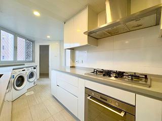 Tai Tam - Hong Kong Parkview Parkview Rise Block 7 05
