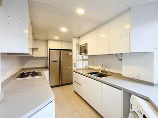 Tai Tam - Hong Kong Parkview Parkview Rise Block 7 06