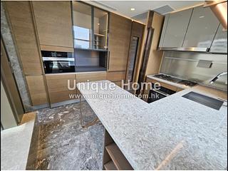 Mid Levels Central - 22A, Kennedy Road 11
