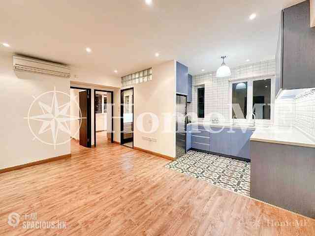 Causeway Bay - Lai Yuen Apartments 01