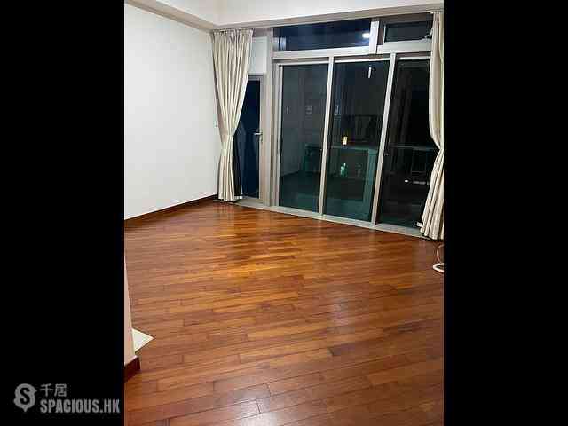 Wan Chai - The Avenue Phase 2 Block 2 01