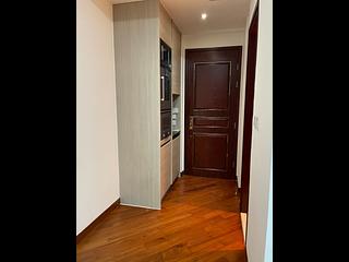 Wan Chai - The Avenue Phase 2 Block 2 02