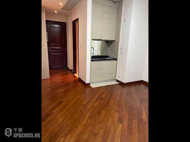 Wan Chai - The Avenue Phase 2 Block 2 03