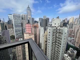 Wan Chai - The Avenue Phase 1 04