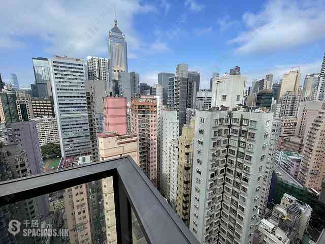 Wan Chai - The Avenue Phase 1 04