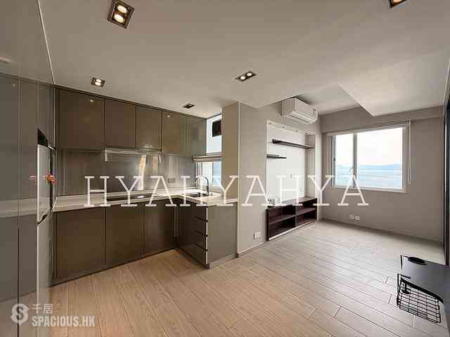 Shek Tong Tsui - Chester Court 01