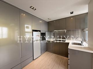 Shek Tong Tsui - Chester Court 02