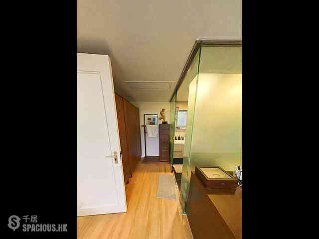 Tai Tam - Hong Kong Parkview Parkview Court Block 3 06