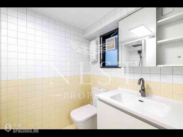 Central - 10, Gage Street 09