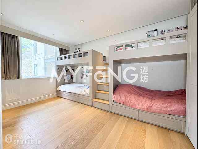 Stubbs Road - Evergreen Villa 09