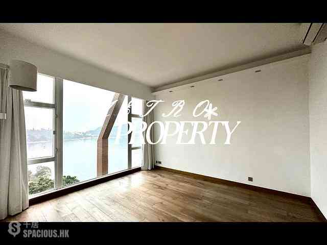 Chung Hom Kok - Cypresswaver Villas 03