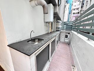 Wan Chai - Yen May Building 03