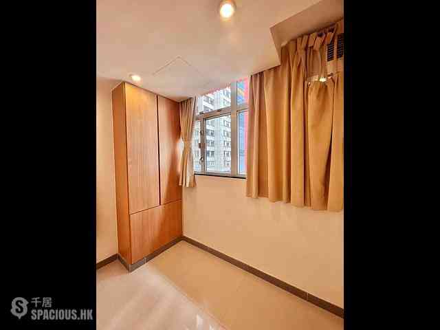 Wan Chai - Johnston Court 11