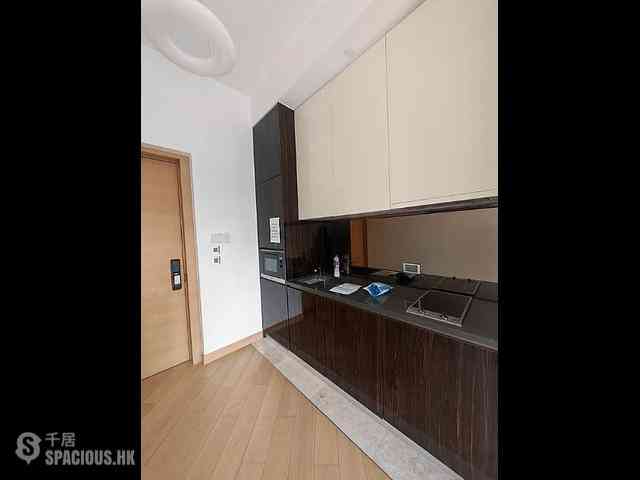 Causeway Bay - Jones Hive 03