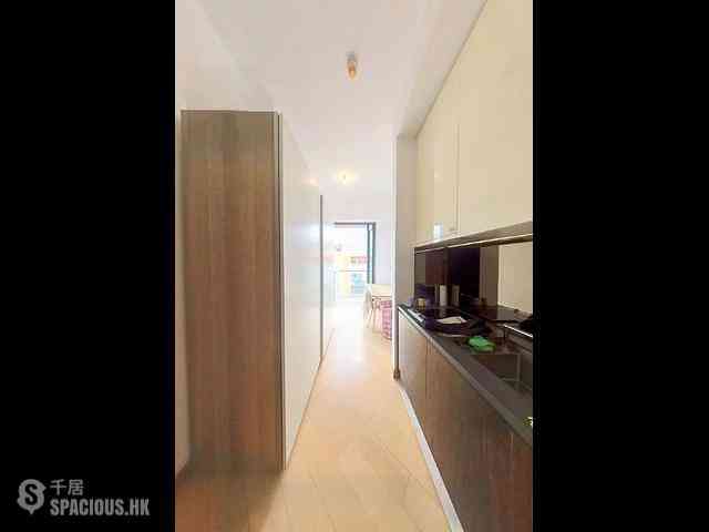 Causeway Bay - Jones Hive 06