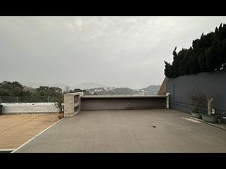 Chung Hom Kok - Cypresswaver Villas Block B 06