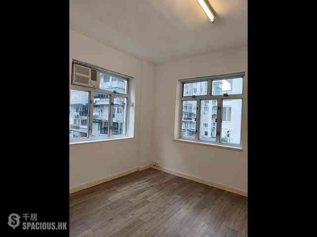Causeway Bay - Kingston Building 06