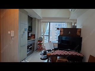 Sai Ying Pun - King's Hill 02