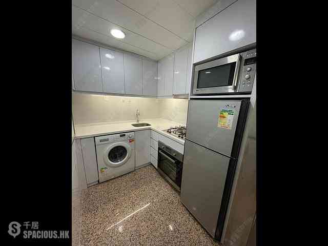 Wan Chai - Convention Plaza Apartments 10