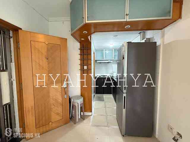 Sai Ying Pun - Sing Fai Building 03