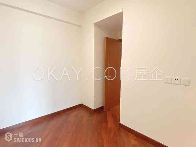 West Kowloon - The Arch Moon Tower (Block 2A) 06