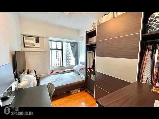 Mid Levels Central - Robinson Place 12