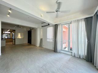 Pok Fu Lam - 18-24, Bisney Road 09