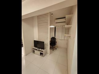 Wan Chai - Tonnochy Towers 04