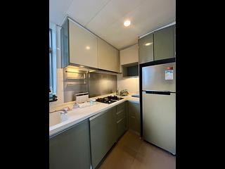 Sai Ying Pun - Island Crest Block 1 02