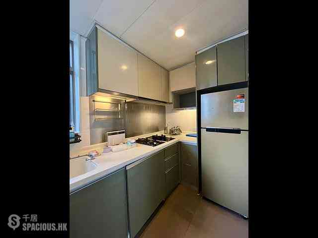 Sai Ying Pun - Island Crest Block 1 02