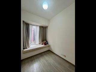 Sai Ying Pun - Island Crest Block 1 04