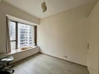 Sai Ying Pun - Island Crest Block 1 07
