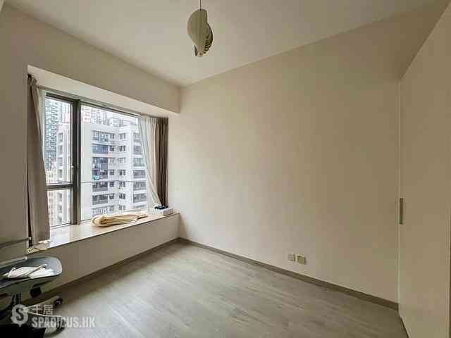 Sai Ying Pun - Island Crest Block 1 07