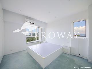 Repulse Bay - The Brentwood 06