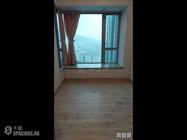 Tai Wai - The Riverpark Block 5 05