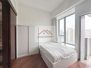 Wan Chai - The Avenue Phase 2 Block 2 04