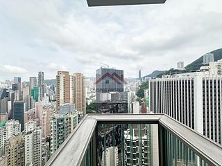 Wan Chai - The Avenue Phase 2 Block 2 07