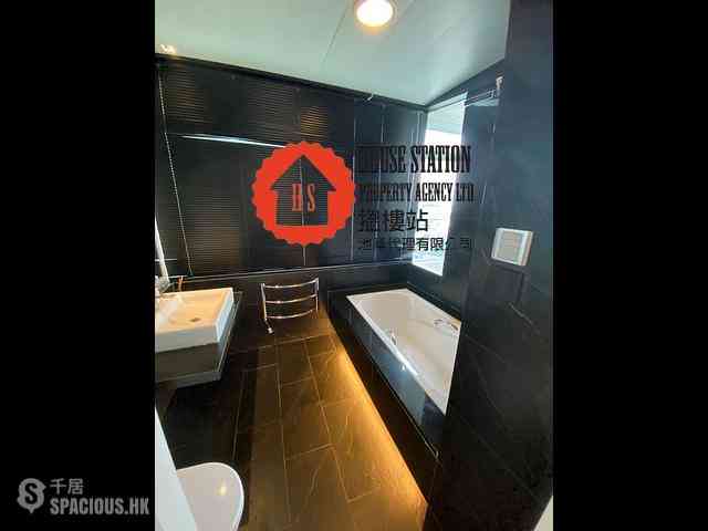 Causeway Bay - Hoi Deen Court 04