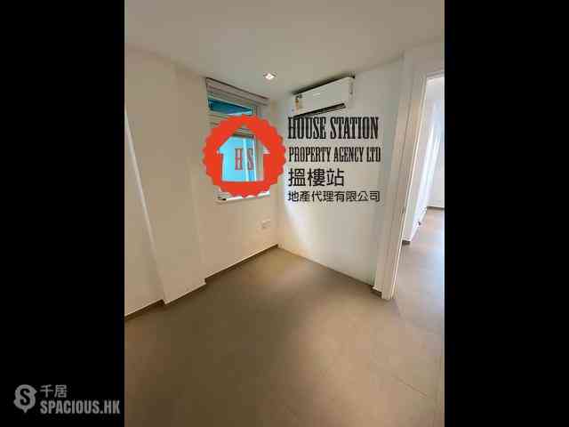 Causeway Bay - Hoi Deen Court 06