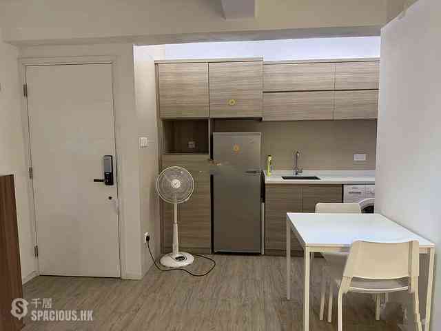 Wan Chai - On Hing Mansion 01