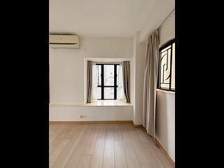 Wan Chai - Tai Yuen Court 05