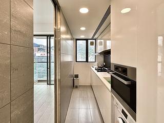 Wan Chai - The Oakhill 20