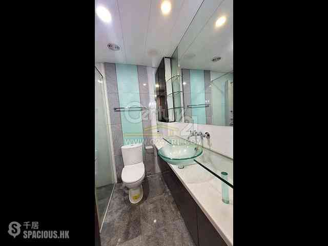 West Kowloon - The Harbourside Block 3 09